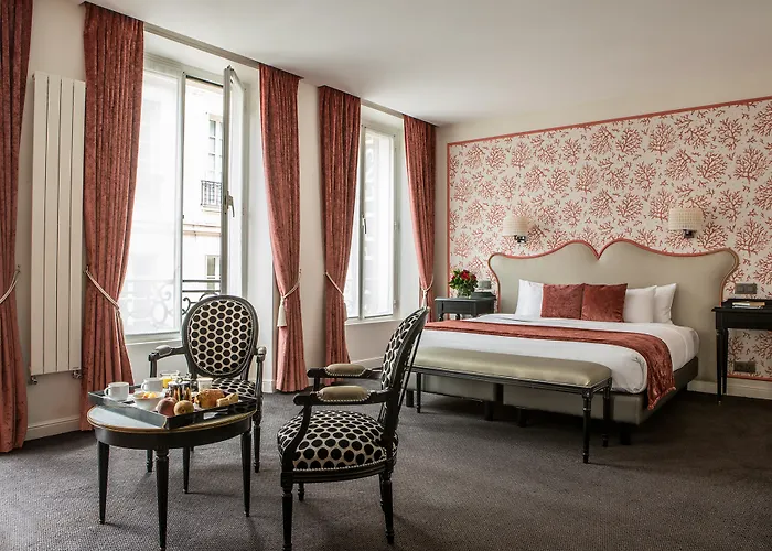 Hotel Saint-Petersbourg Opera & Spa
